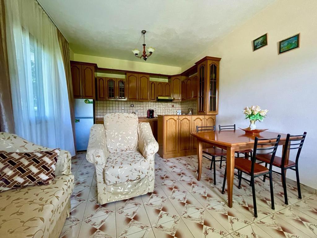 Cortina House Berat Apartment Kucove Exterior photo